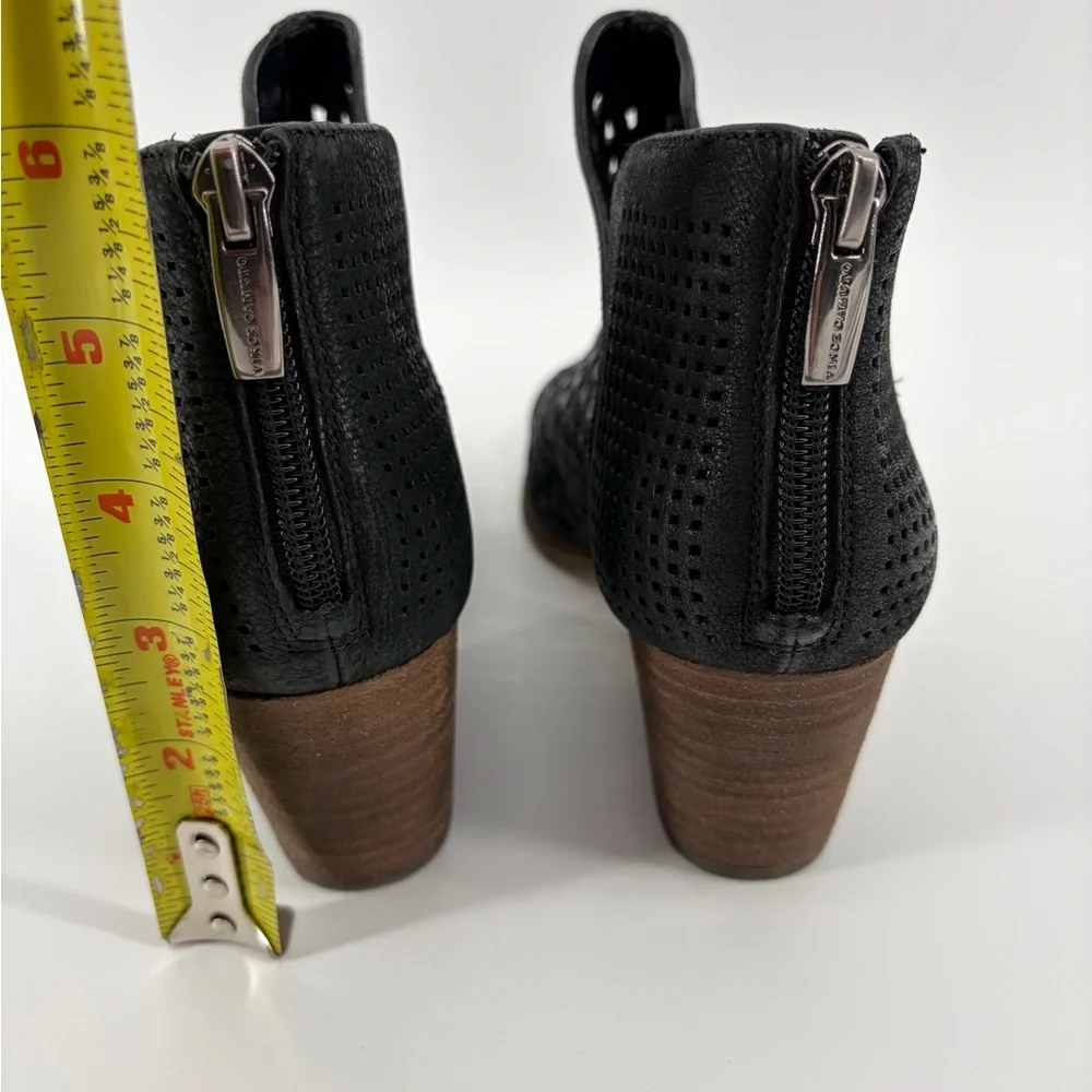 Vince Camuto Neeja Perforated Black Leather Ankle Booties Size 7M Western, NWOT‎